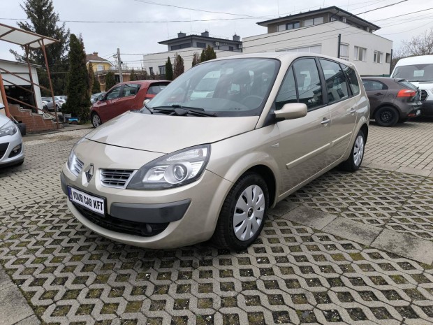 Renault GRAND Scenic Scénic 1.6 16V Authentique...