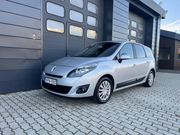 Renault GRAND Scenic Scnic 1.6 16V Tomtom SZER...