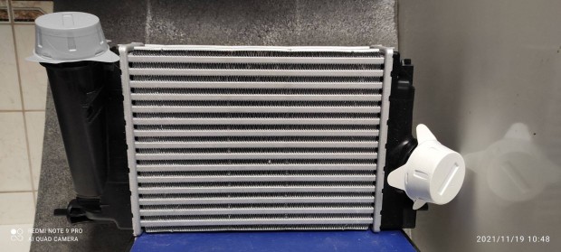 Renault Kadjar/Nissan intercooler 2015 -> gyri j