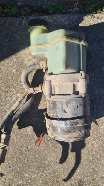 Renault Kangoo Elektromos Szervoszivattyú