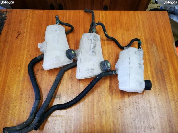 Renault Kangoo II Dacia Dokker 2008- kiegyenl�t� tart�ly 8200455786