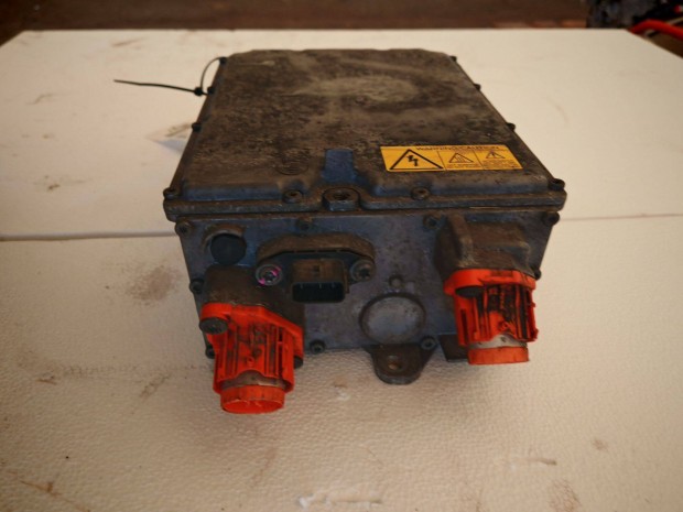 Renault Kangoo II Z.E. OBC fed�lzeti t�lt� 296A12239R 5AM-400