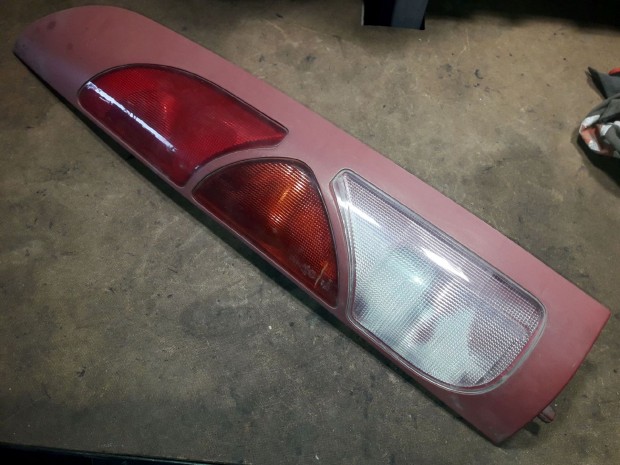 Renault Kangoo I Jobb H�ts� L�mpab�ra