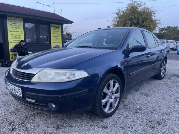 Renault Laguna 1.8 Expression Luxus Friss Műsza...