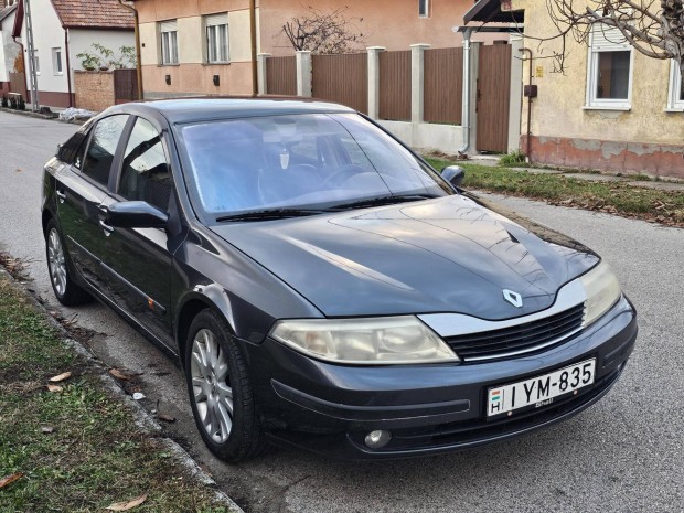 Renault Laguna 1.8 Privilege Rendszeresen Szerv...