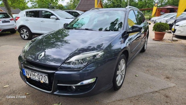 Renault Laguna 2.0 dCi Black Edition Navi! Temp...