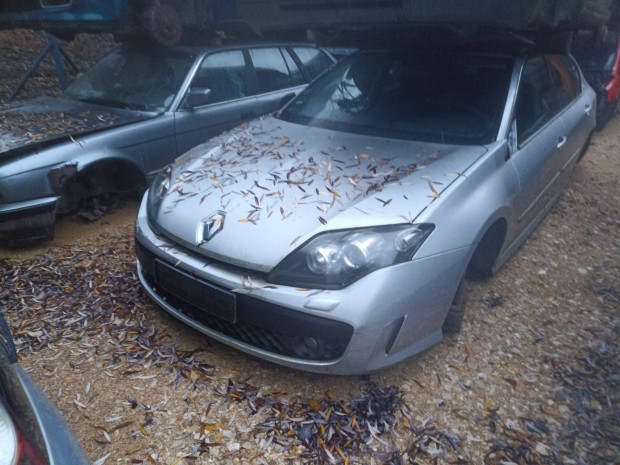 Renault Laguna 3 GT karossz�ria elem csavaros eleje