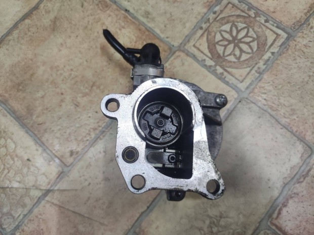 Renault Laguna II 1.9 dCi vkumpumpa vkum pumpa