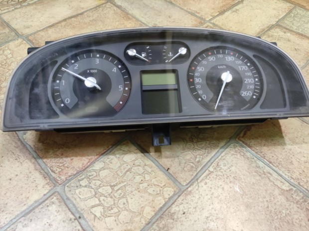 Renault Laguna II 2005-2007 1.9 dCi kilométeróra óracsoport