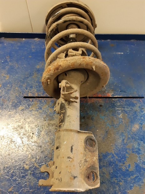 Renault Laguna I Jobb Els� Leng�scsillap�t� + Rug�