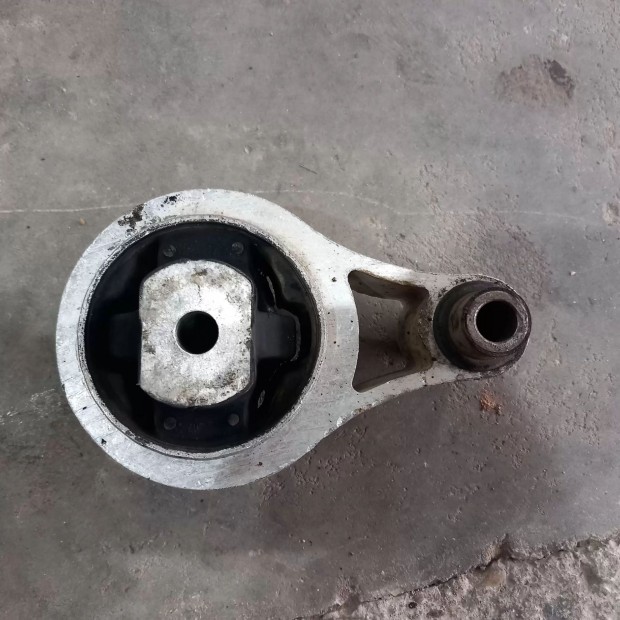 Renault MASTER Opel MOVANO 03- H�ts� v�lt�tart� motortart� bak 0249