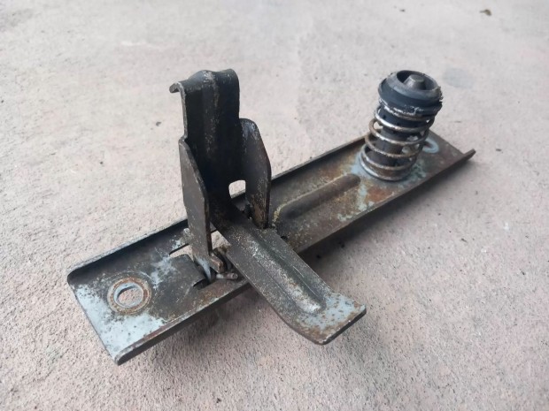 Renault MASTER Opel MOVANO 03- Motorh�ztet� nyit� kar foganty� 9118