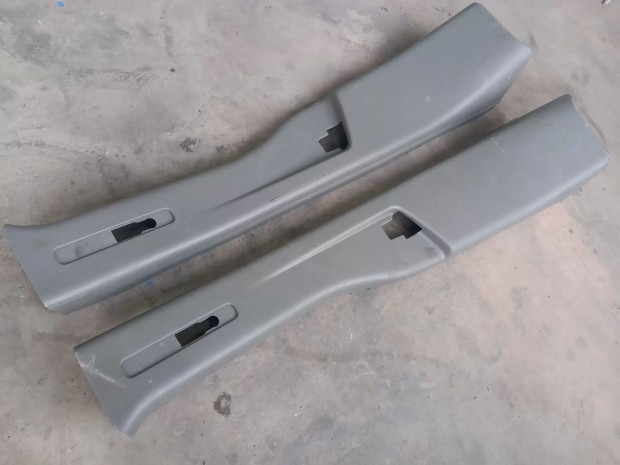 Renault MASTER Opel MOVANO 10- Bels� B oszlop d�szl�c l�c takar� 7358