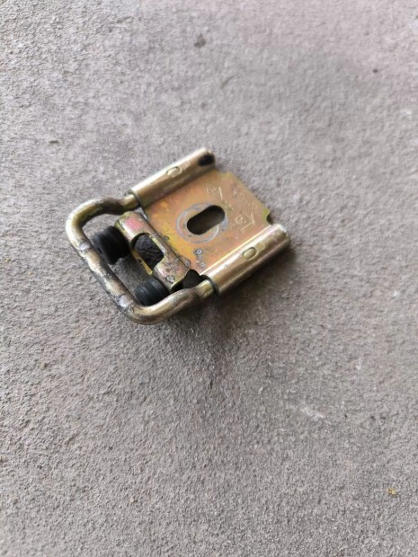 Renault MASTER Opel MOVANO 98- H�ts� ajt� z�rszerkezet ellendarab 5061