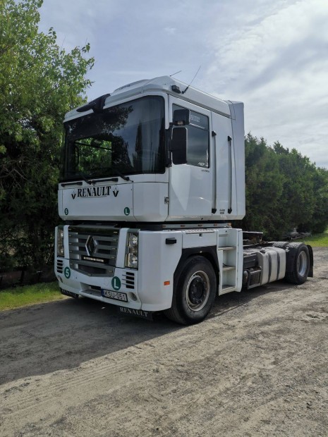 Renault Magnum Dxi460