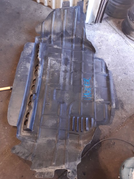 Renault Master 03-10 Motor Alsó Burkolat