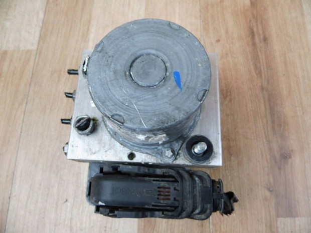 Renault Master ABS kocka 476607708R