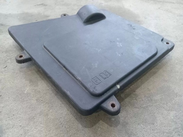 Renault Master Opel MOVANO 10- Biztos�t�k t�bla tart� m�anyag tet� 944