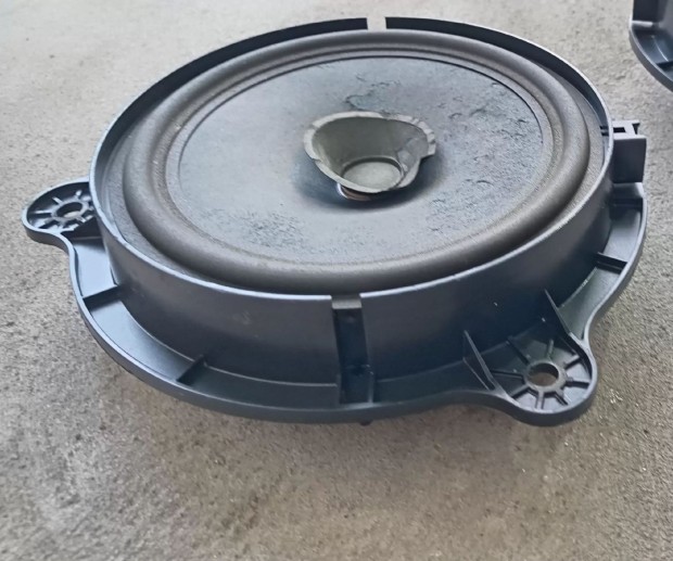 Renault Master Opel MOVANO 10- Els� ajt�ba hangsz�r� 7557