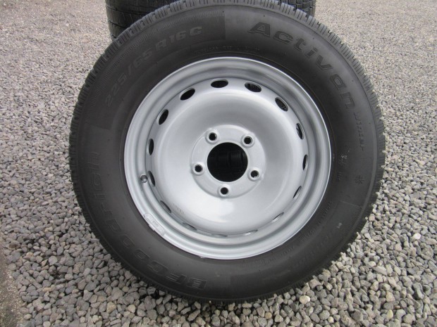 Renault Master, Opel Movano acélfelni 225/65 R 16 C téligumival eladó