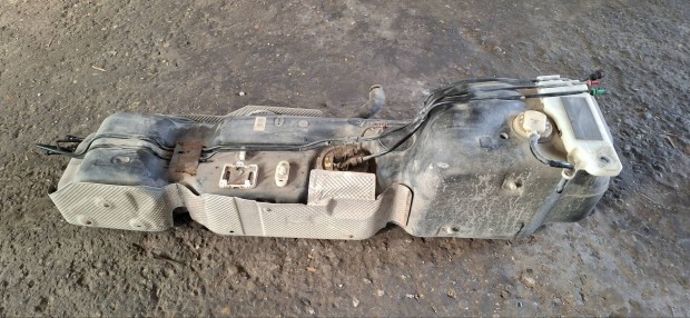 Renault Master lll, lV Opel Movano Üzemanyagtartály, tank 105L