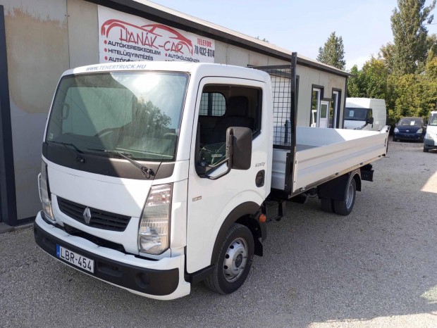 Renault Maxity 2.5 DXi 130.35 5 T3 Sorszm: 93...