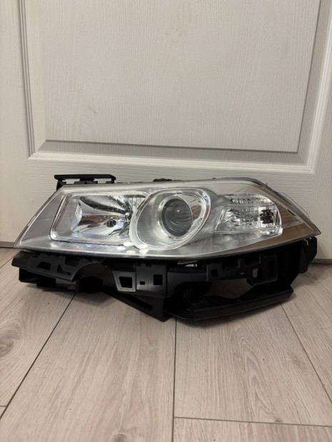 Renault Megan II bal els� f�nysz�r�