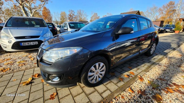 Renault Megane 1.2 TCe Business Start&Stop Temp...