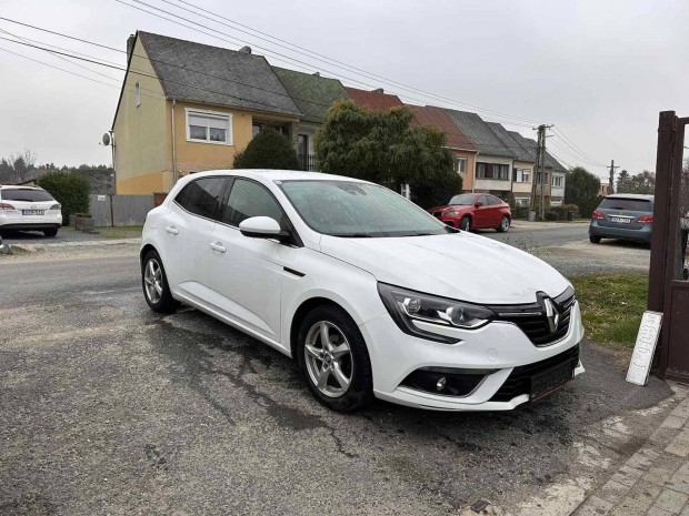 Renault Megane 1.2 TCe Life gynyr