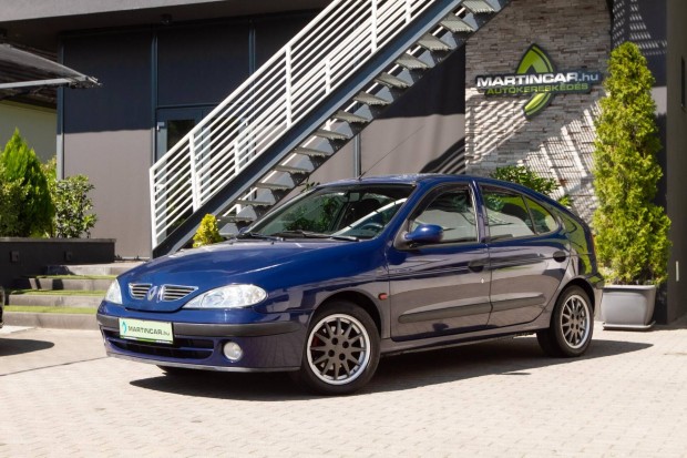 Renault Megane 1.4 16V Alize Sport +Blue Roy +E...
