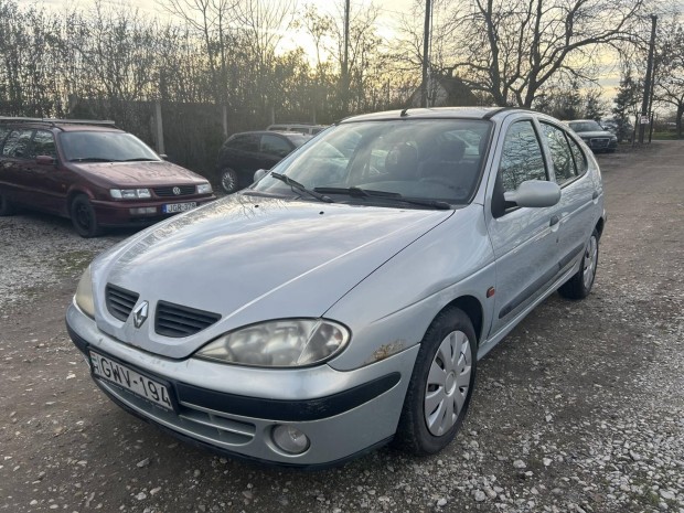 Renault Megane 1.4 16V Authentique Cool