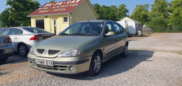 Renault Megane 1.4 16V Authentique Cool kl�m�s....