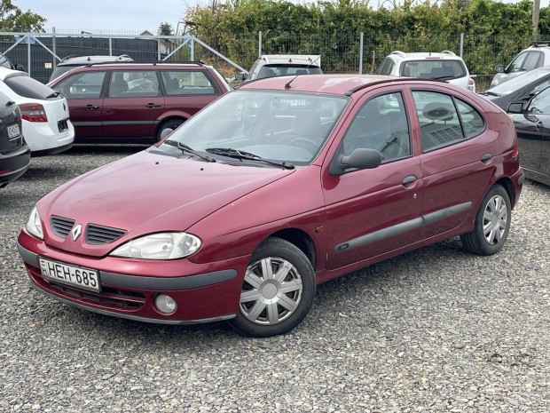 Renault Megane 1.4 16V Authentique Elektromos A...