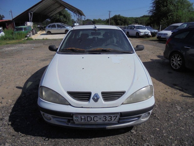 Renault Megane 1.4 16v 70KW 1999vj. Bontott alkatrszek!