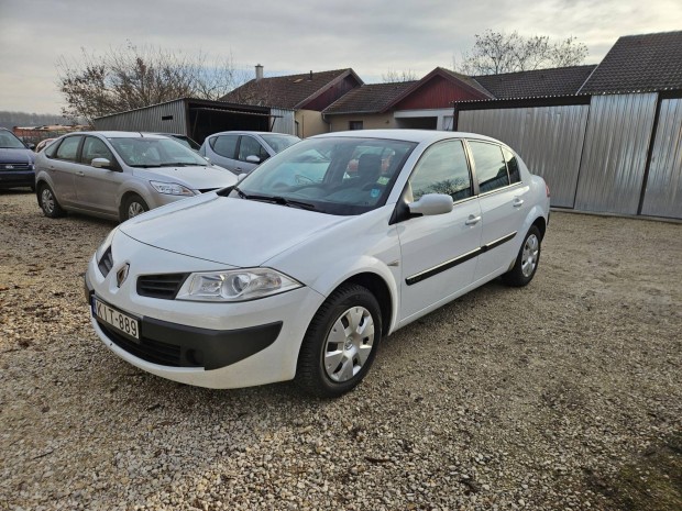 Renault Megane 1.4 Azure Keveset futott. jszer