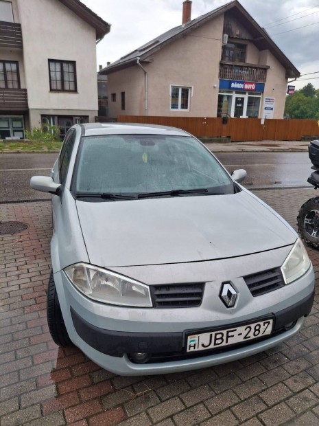 Renault Megane 1,4 szemlygpkocsi