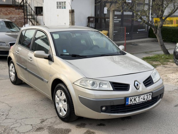Renault Megane 1.5 dCi Authentique Plus Magyaro...
