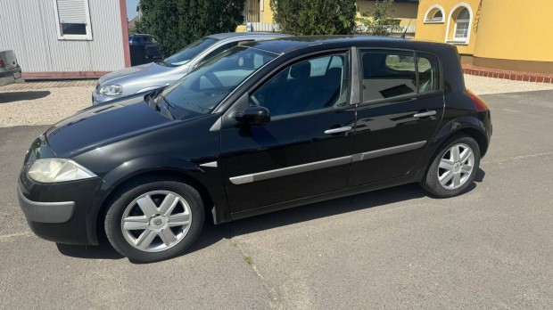 Renault Megane 1.6 Dynamique Plus 2018-óta 1.tu...