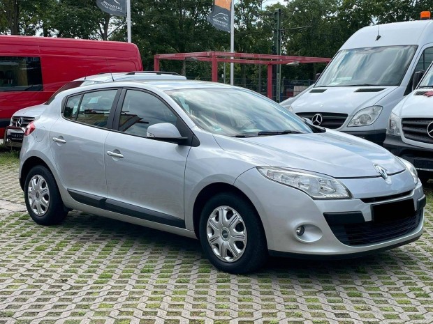 Renault Megane 1.6 Expression Akr 1 v Garanci...