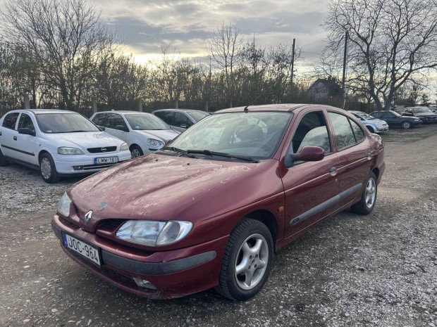 Renault Megane 1.6 RN