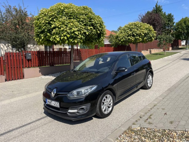 Renault Megane 1.6 dCi Limited Start&Stop EDC