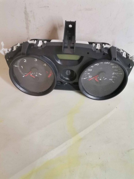 Renault Megane 2 1.5 dCi Kilóméter óra 8200408785