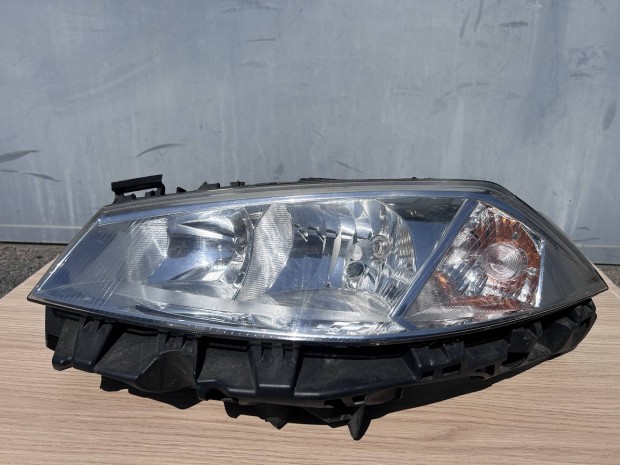 Renault Megane 2 Jobb-Bal els� f�nysz�r� l�mpa