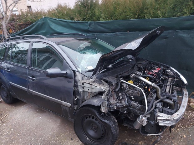 Renault Megane 2 bontás TE866 szürke