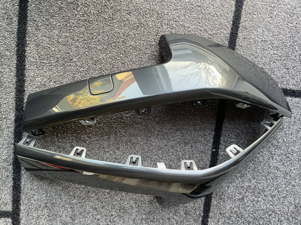 Renault Megane 2 f�nyezett l�kh�r�t� d�szl�c garnit�ra 