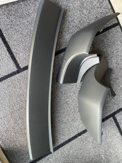 Renault Megane 2 kombi h�ts� l�kh�r�t� d�szl�c garnit�ra 