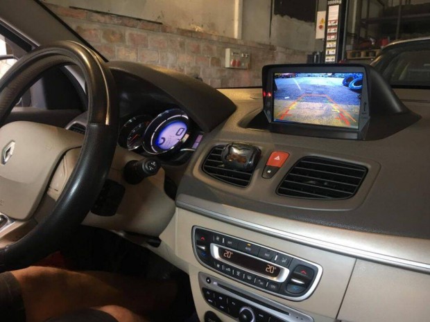 Renault Megane 3 Carplay Multimédia GPS Rádió Tolatókamerával
