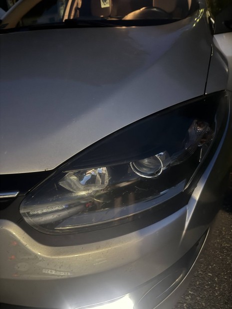 Renault Megane 3 bal fényszoro