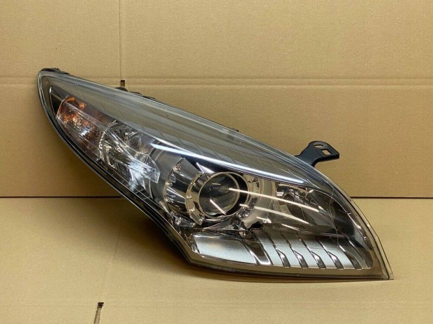 Renault Megane 3 jobb els Xenon fnyszr lmpa 2009-
