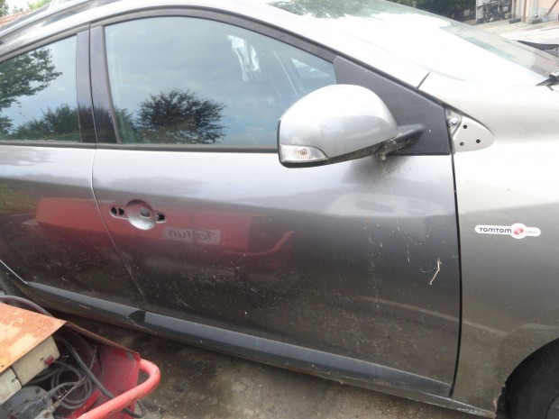 Renault Megane 3 jobb első ajtó Tekng